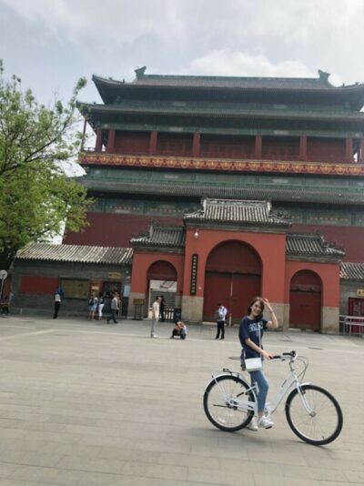Courtney explores Shanghai by bike